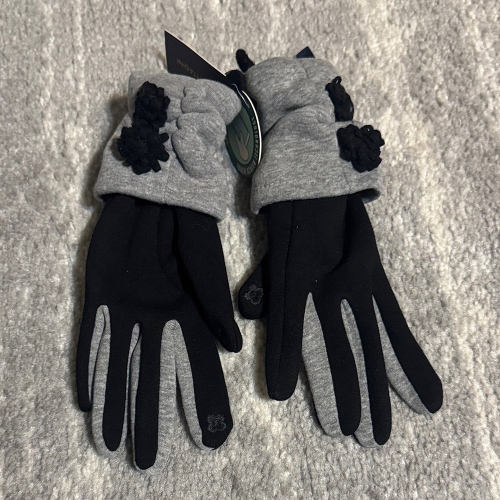 Adrienne Vittadini Two-Tone Floral Gloves